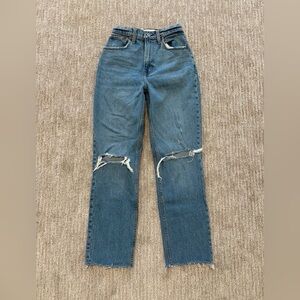 Abercrombie The 90s Straight Ultra High Rise Jeans